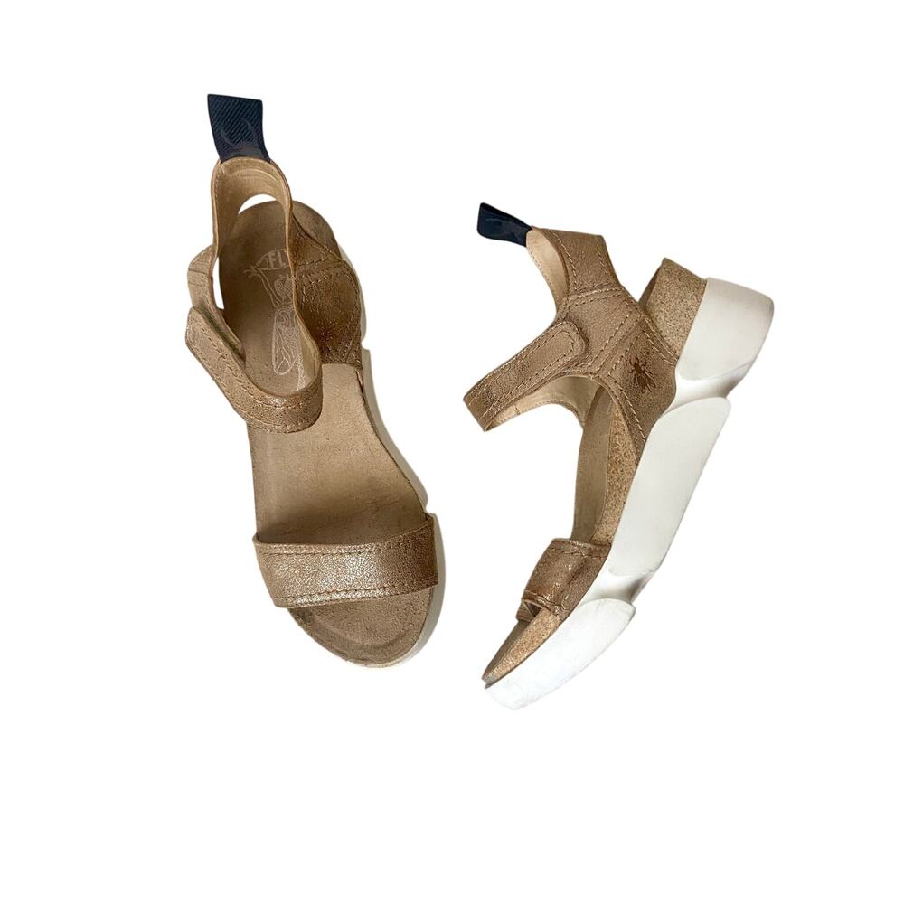 Fly London Sena580fly Metallic Gold Leather Platform Wedge Sandals